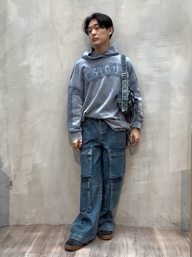 「アイテム（ワンピース/ドレス）」を使った、Desigual原宿 STAFFさん（メンズ・168cm）の秋コーディネート