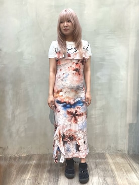 「Desigual（デシグアル）のDesigualロゴプリントベーシックT 白 黒（Tシャツ/カットソー、ホワイト系）」を使った、Desigual原宿 STAFFさん（メンズ・167cm）の春コーディネート