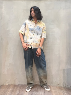 「Desigual（デシグアル）の和柄 総刺繍 オープンカラー 半袖シャツ【2026秋冬新作】（シャツ/ブラウス、ホワイト系）」を使った、Desigual原宿 STAFFさん（メンズ・167cm）の夏コーディネート