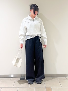 「アイテム（バンダナ/スカーフ、ホワイト系）」を使った、𖤐KIRA𖤐 さん（レディース・158cm）の秋コーディネート