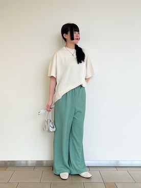 「URBAN RESEARCH（アーバンリサーチ）のレザーショルダーバッグ（Shoulderbag、シルバー系）」を使った、𖤐KIRA𖤐 さん（レディース・158cm）の春コーディネート