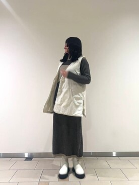 「アイテム（ダウンベスト）」を使った、𖤐KIRA𖤐 さん（レディース・158cm）の秋コーディネート