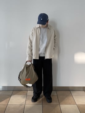 「GLOSTER（グロスター）のアイテム（パンツ）」を使った、りきさん（メンズ・168cm）の春コーディネート