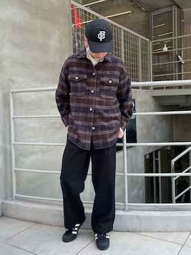 「GEVACO（ゲバコ）のアイテム（スラックス）」を使った、りきさん（メンズ・168cm）の秋コーディネート