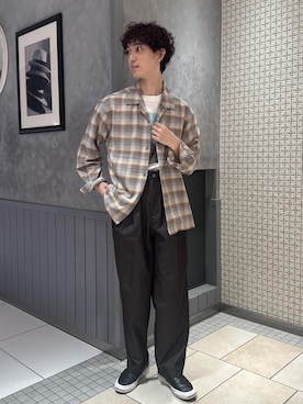 「ADAM ET ROPE'（アダムエロペ）の【SIDOGRAS/シドグラス】ウールブレンドチェックオープンカラーシャツ（シャツ/ブラウス、グレー系）」を使った、nakajiryoさん（メンズ）の夏コーディネート