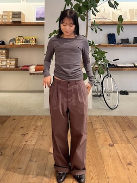 「Saturdays NYC（サタデーズ ニューヨークシティ ）のGeorge Wide Two Tuck Pant（その他パンツ、ブラウン系）」を使った、HINAさん（レディース）の秋コーディネート
