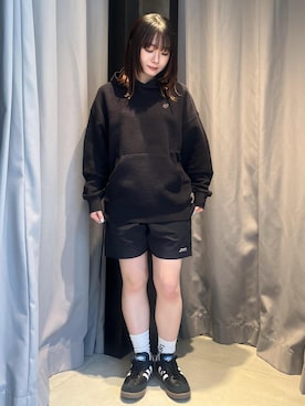 「Saturdays NYC（サタデーズ ニューヨークシティ ）のアイテム（パーカー）」を使った、HINAさん（レディース・162cm）の春コーディネート