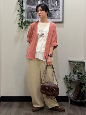 「Right-on（ライトオン）のHONEYSUCKLE ROSE(ハニーサックルローズ)ハーフスリーブドレープシャツ（シャツ/ブラウス、オレンジ系）」を使った、AYUMiさん（レディース・166cm）の夏コーディネート