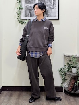 「HONEYSUCKLE ROSE（ハニーサックルローズ）のリバーシブルスウェット（スウェット、ブラック系）」を使った、AYUMiさん（レディース・166cm）の秋コーディネート