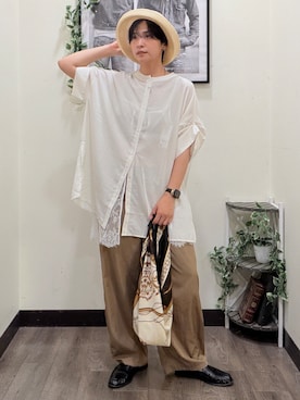 「Right-on（ライトオン）のナイロン混コクーンパンツ（その他パンツ、ブラウン系）」を使った、AYUMiさん（レディース・166cm）の夏コーディネート