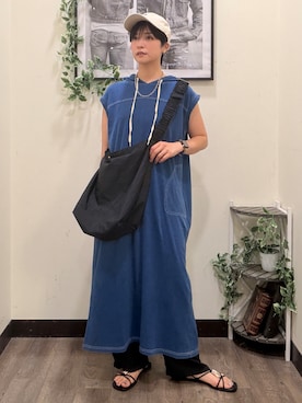 「Right-on（ライトオン）のフード付きワンピース（ワンピース、ブルー系）」を使った、AYUMiさん（レディース・166cm）の夏コーディネート