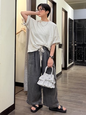 「Right-on（ライトオン）の「ＣＯＯＬＴＯＵＣＨ」デニムパンツ（デニムパンツ、ブラック系）」を使った、AYUMiさん（レディース・166cm）の夏コーディネート