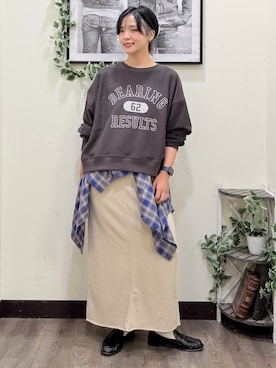 「HONEYSUCKLE ROSE（ハニーサックルローズ）のリバーシブルスウェット（スウェット、ブラック系）」を使った、AYUMiさん（レディース・166cm）の秋コーディネート