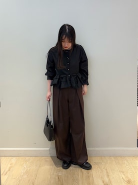 「NOLLEY’S Sophi（ノーリーズソフィ）のスリムワンショルダーバッグ（ショルダーバッグ、ブラック系）」を使った、nanamiさん（レディース・163cm）の秋コーディネート