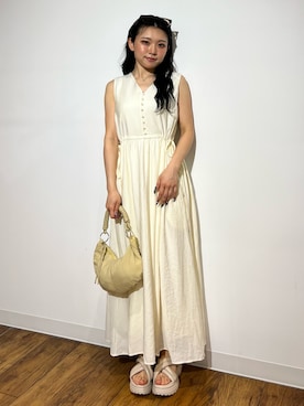 「SENSE OF PLACE by URBAN RESEARCH(センスオブプレイスバイアーバンリサーチ)の2wayウエストギャザーワンピース(ワンピース、ホワイト系)」を使った、あんりさん(レディース・152cm)の春コーディネート