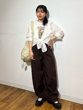 「SENSE OF PLACE by URBAN RESEARCH(センスオブプレイスバイアーバンリサーチ)のグラフィックTシャツ(半袖)(Tシャツ/カットソー、その他)」を使った、あんりさん(レディース・152cm)の春コーディネート