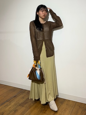 「スカーフアレンジ」｜アンリさん（レディース・152cm）の春コーディネート