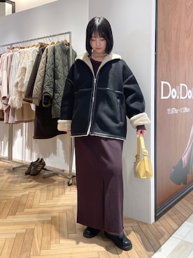 「アイテム（ショルダーバッグ、イエロー系）」を使った、madokaさん（レディース・156cm）の秋コーディネート