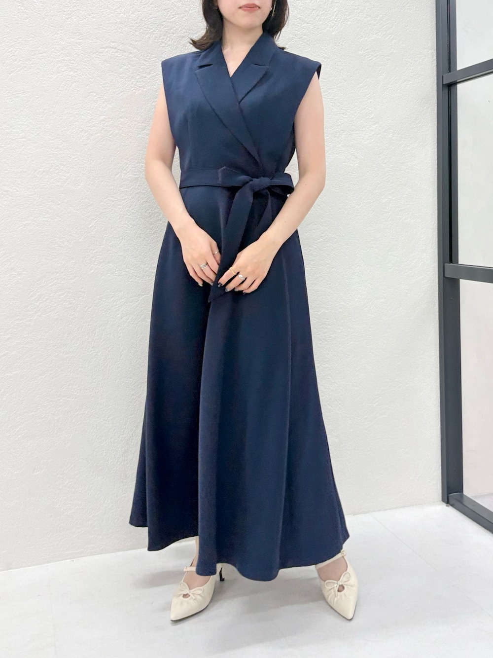 「ミッシュマッシュ、MISCH MASCH、mischmasch、低身長コーデ、低身長、150cm、150cm台コーデ、キレイめ」｜「MISCH MASCHのZOZO限定 2025春夏新作 テーラードカラーフレアワンピース（ワンピース、ブルー系）」を使った、MISCHMASCH ECさん（レディース・150cm）の春コーディネートの1枚目の写真