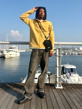 「白Tシャツ」｜「アイテム（その他アウター）」を使った、Joelさん（メンズ・180cm）の秋コーディネート
