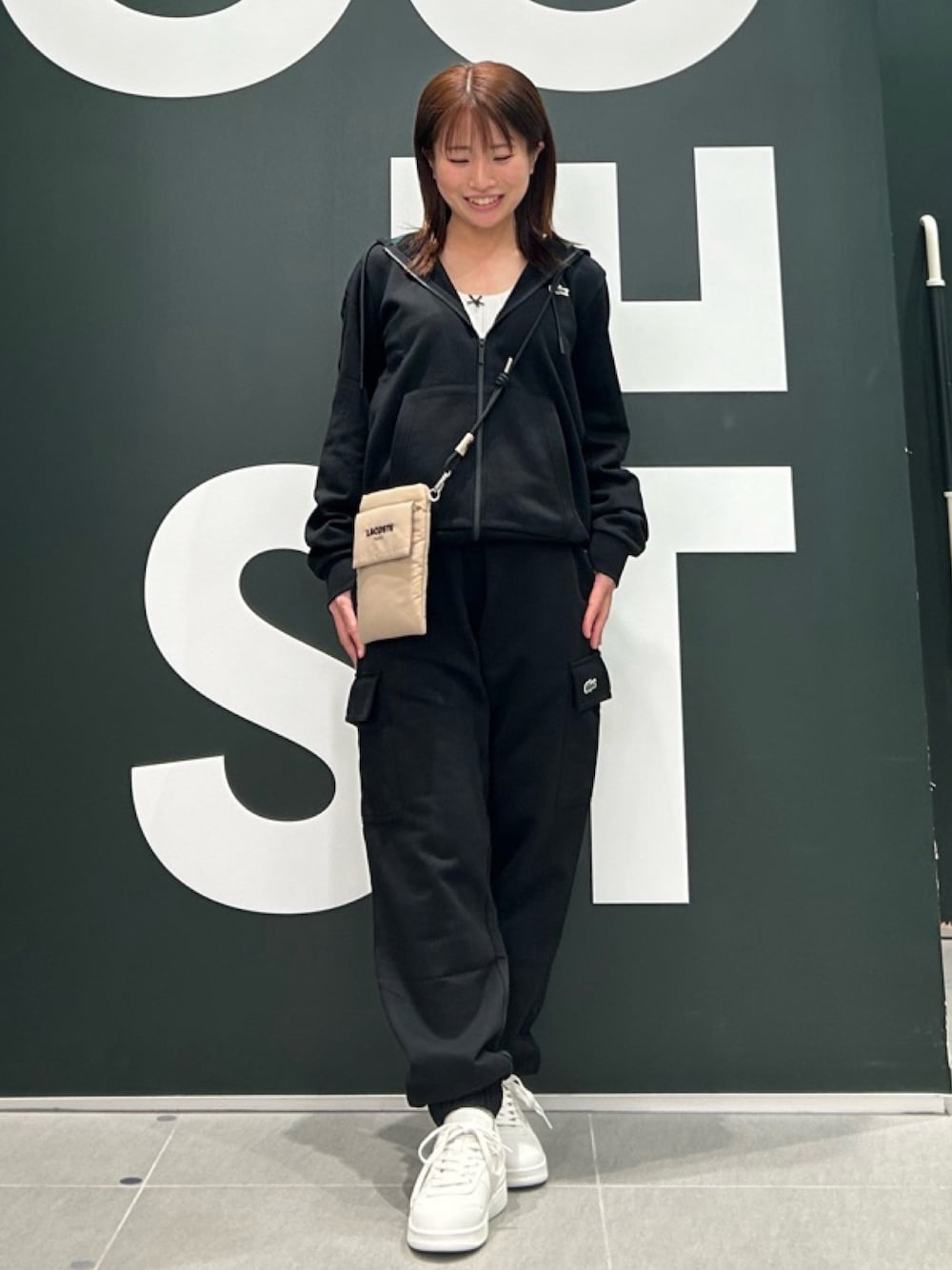 「LACOSTEのレース調 ポワンテルニット リボンタンクトップ（タンクトップ、ホワイト系）」を使った、Uiさん（レディース・153cm）の秋コーディネートの1枚目の写真