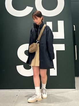 「アイテム（マウンテンパーカー）」を使った、Uiさん（レディース・153cm）の秋コーディネート