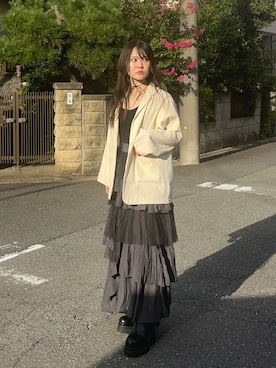 「アイテム（テーラードジャケット、ホワイト系）」を使った、namiさん（レディース・160cm）の秋コーディネート