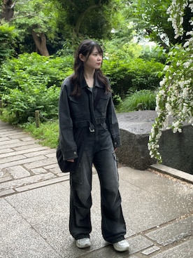 「アイテム（デニムジャケット、グレー系）」を使った、namiさん（レディース・160cm）の春コーディネート