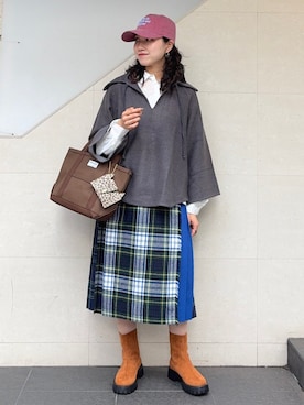 「アイテム（財布）」を使った、矢内さん（レディース・161cm）の秋コーディネート