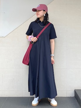 「アイテム（キャップ、パープル系）」を使った、矢内さん（レディース・161cm）の夏コーディネート