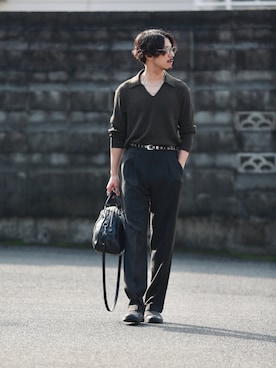 「アイテム（スリッポン）」を使った、phmineさん（メンズ・176cm）の秋コーディネート