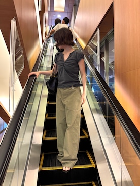 「CANAL JEAN（キャナルジーン）のHARING　ヘリンボーンベイカーパンツ（その他パンツ、グリーン系）」を使った、nicoさん（レディース・154cm）の夏コーディネート