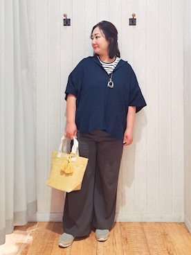 「SHOO・LA・RUE（シューラルー）の【洗濯後しわになりにくい/体型カバー】きちんとゆるっと 大人の抜け感 ポンチョ風カラーシャツ（シャツ/ブラウス、ブルー系）」を使った、kotomiさん（レディース・160cm）の春コーディネート