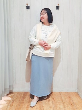 「アイテム（その他シューズ、グレー系）」を使った、kotomiさん（レディース・160cm）の春コーディネート