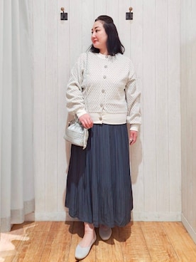 「アイテム（その他シューズ、グレー系）」を使った、kotomiさん（レディース・160cm）の春コーディネート