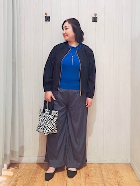 「SHOO・LA・RUE（シューラルー）の【洗濯機可/UV/S-LL】程よい透け感 襟元タック シアーブルゾン（ブルゾン、ブラック系）」を使った、kotomiさん（レディース・160cm）の春コーディネート