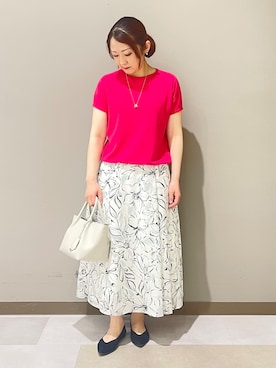 「UNTITLED（アンタイトル）の【9色展開/アンサンブル可/洗える】コットンベーシックニット（ニット/セーター、ピンク系）」を使った、Tomoさん（レディース・153cm）の春コーディネート