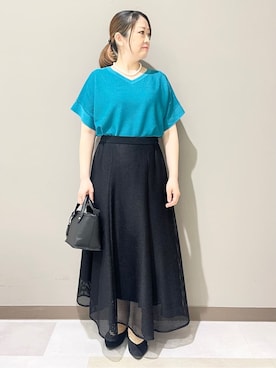 「UNTITLED（アンタイトル）の【古畑星夏さん着用/11色展開/体型カバー】前後2WAYフレンチスリーブニット（ニット/セーター、ブルー系）」を使った、Tomoさん（レディース・153cm）の春コーディネート