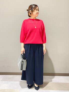「UNTITLED（アンタイトル）の【洗える/ゆったり】クルーネックドライニット（ニット/セーター、ピンク系）」を使った、Tomoさん（レディース・153cm）の春コーディネート