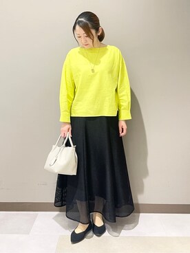 「UNTITLED（アンタイトル）の【洗える/6分袖】ボートネックブラウス（シャツ/ブラウス、イエロー系）」を使った、Tomoさん（レディース・153cm）の春コーディネート