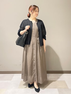 「UNTITLED（アンタイトル）のトリコットシアーブラウス（シャツ/ブラウス、ブラック系）」を使った、Tomoさん（レディース・153cm）の夏コーディネート