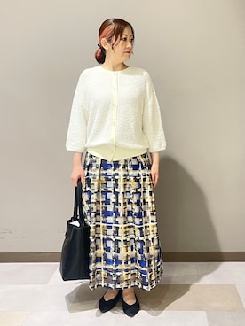 「UNTITLED（アンタイトル）の【前後2WAY】コットン混カールプルオーバー（カーディガン/ボレロ、ホワイト系）」を使った、Tomoさん（レディース・153cm）の夏コーディネート