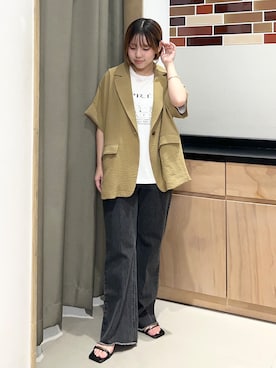「THE SHOP TK （ザ ショップ ティーケー ）の【ひんやり/吸水速乾/UV/防しわ】ON/OFFどちらにも 軽やか半袖ジャケット（テーラードジャケット、ベージュ系）」を使った、かのさん（レディース・147cm）の夏コーディネート