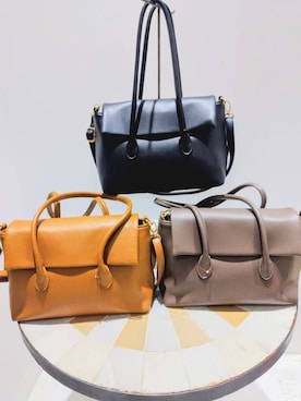 「grove（グローブ）のフラップ2WAYトート（トートバッグ、イエロー系）」を使った、satsukiさん（レディース・154cm）の秋コーディネート
