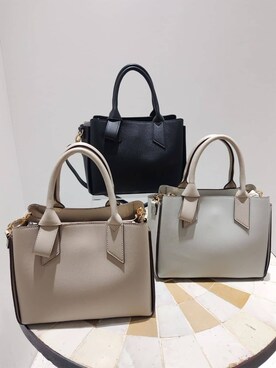 「grove（グローブ）のリボンハンドル2WAYトート（トートバッグ、ブラック系）」を使った、satsukiさん（レディース・154cm）の春コーディネート