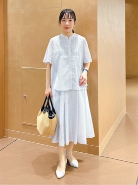 「INDIVI（インディヴィ）の【接触冷感/洗える】シアーシャンブレーピンタックブラウス（シャツ/ブラウス、ホワイト系）」を使った、hattoriさん（レディース・152cm）の夏コーディネート