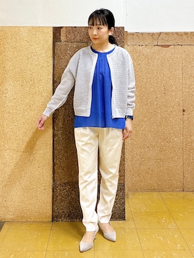 「INDIVI（インディヴィ）の【洗える】無地＆チェーン柄 ギャザートップス（シャツ/ブラウス、ブルー系）」を使った、hattoriさん（レディース・152cm）の夏コーディネート