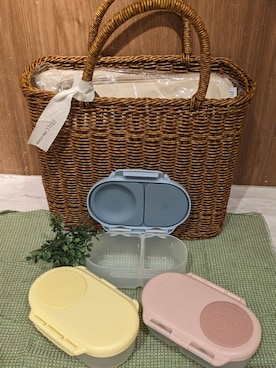 「アイテム（お弁当箱）」を使った、エトーさん（レディース・157cm）の春コーディネート