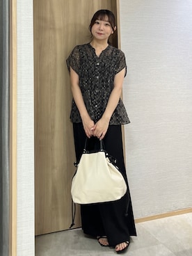 「UNTITLED（アンタイトル）のヴィンテージドットブラウス（シャツ/ブラウス、グレー系）」を使った、KAHOさん（レディース・149cm）の夏コーディネート