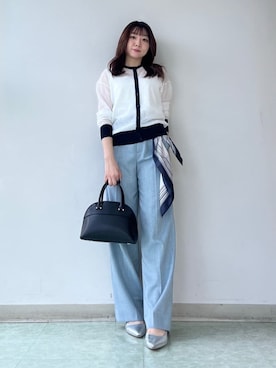 「UNTITLED（アンタイトル）の【洗える】シアーニットカーディガン（カーディガン/ボレロ、ホワイト系）」を使った、KAHOさん（レディース・149cm）の春コーディネート
